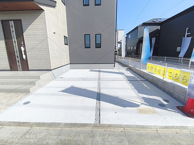 【カースペース】カースペースは2台可。子育て世代や車2台を条件にお探しの方には必見です！
