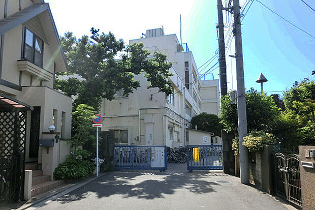 小金井市立緑中学校(約1,184m)