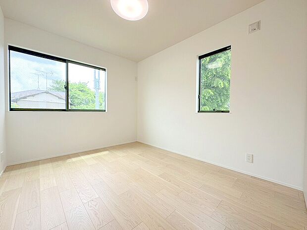 【居室】風通しのいい自由なプライベート空間。ゆっくりとくつろぐスペースとしてもご利用いただけます！
