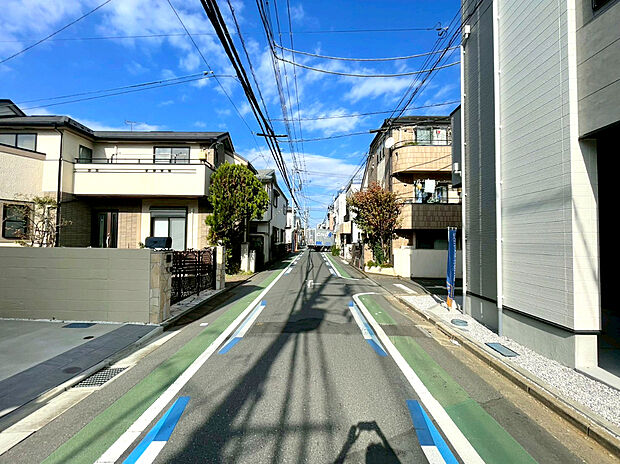 【前面道路含む現地写真】安心の建物10年保証＆地盤20年保証！長く快適に暮らせる安心の品質。