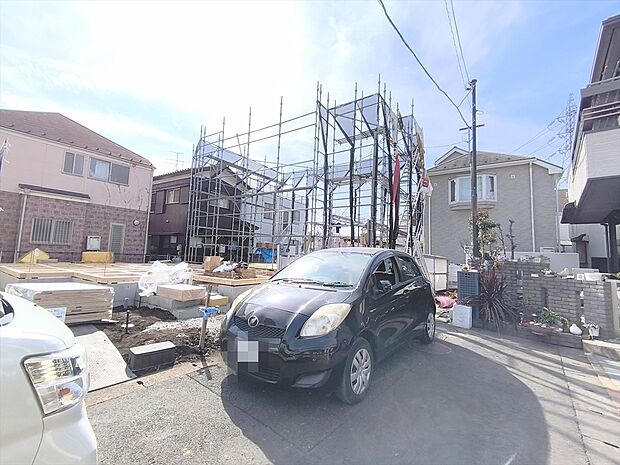 【前面道路含む現地写真】子育てにも嬉しい、緑豊かな自然が広がる閑静な住宅地です。この機会に是非現地をご覧ください。