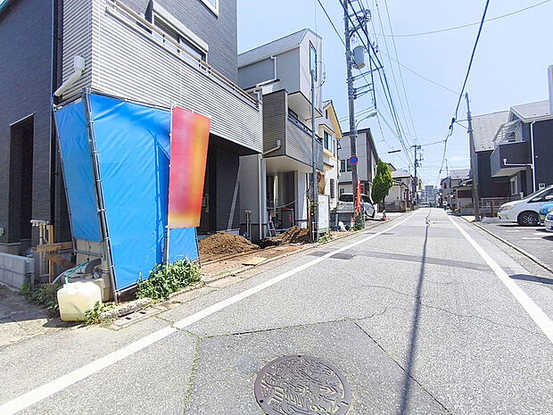 【前面道路】前面道路は約4.8mの道路です。