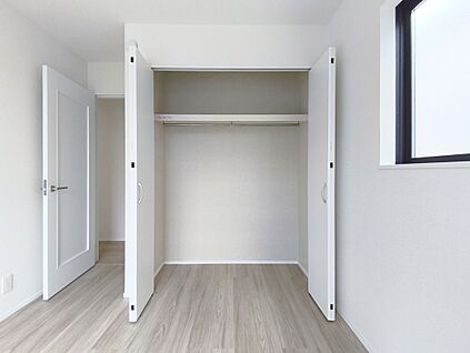 【クローゼット】
