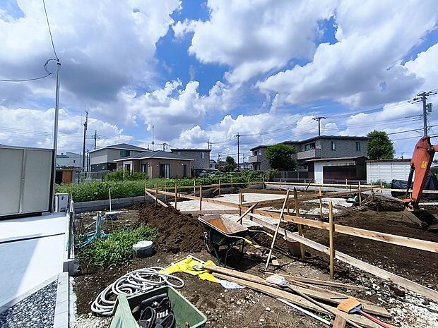 【現地写真】風通しや採光にも気を配った4LDKのお家は、快適な住環境をお約束します。
