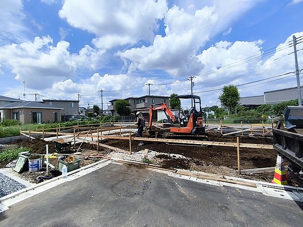 【現地写真】浄水器や浴室乾燥機など、毎日の生活を快適にする設備も充実しています。