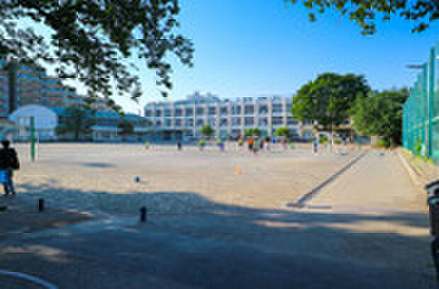 日野市立潤徳小学校