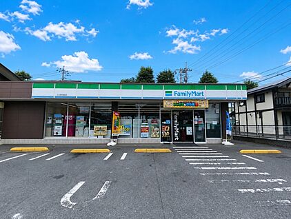 ファミリーマート立川四中前店 約400m