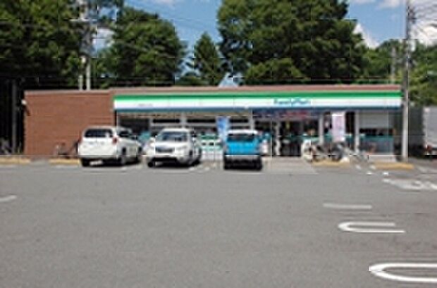 ファミリーマート美堀町4丁目店