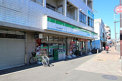 ファミリーマート玉川上水駅南口店 約538ｍ