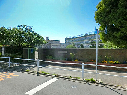 小金井市立緑小学校 720ｍ