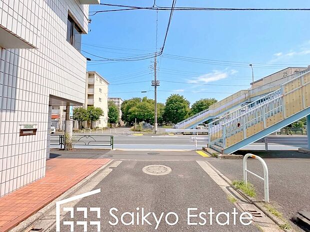 前面道路
