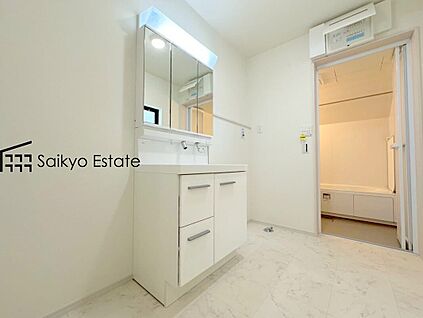 【シャワー付き洗面化粧台】