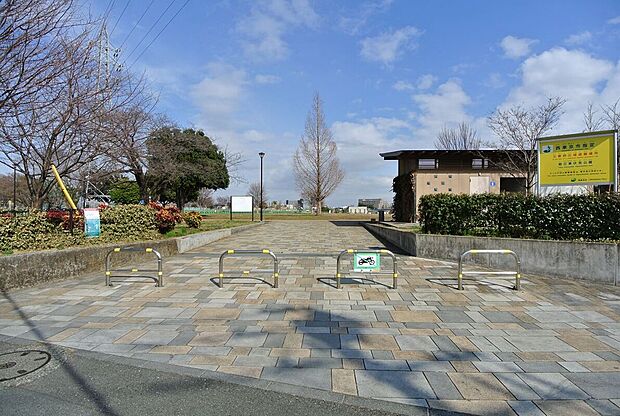 東京都立東伏見公園(約1,198m)