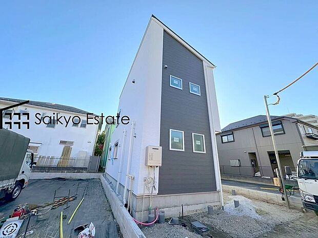 【外観】ガスを効率よく使えるハイクオリティ熱源器「エコジョーズ」標準装備!