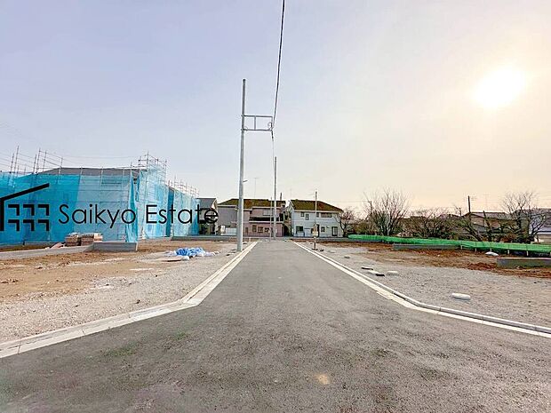 【現地土地写真】国が定めた住宅性能表示制度7項目において最高等級を取得！耐震性や建物の劣化軽減、ホルムアルデヒド対策が施された安心な邸宅です。