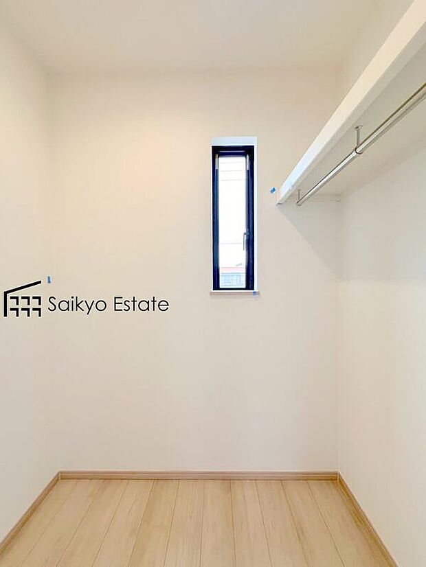 【ウォークインクローゼット】7.25帖の洋室にはWIC付き！たっぷり収納ができるWICは衣替え不要で、すぐに使え、片付け上手に！