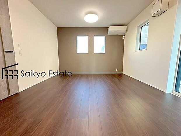 【リビング】家族が集い、楽しい会話と美味しいごはん。何気ない家族団らんの時間が幸せに感じられる、そんな空間になりそうです。