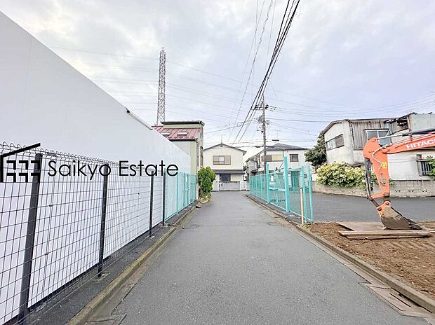 【前面道路】交通量の少ない前面道路ですので、小さなお子様がおられるご家庭でも安心してお住まいいただけます。