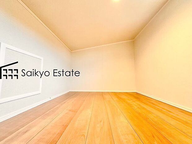 【ロフト【施工例】】お子様にも人気のロフト。季節の物やアウトドアグッズなどを収納して生活空間を広々としたスペースに！