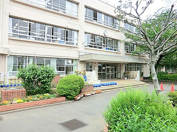 稲城市立稲城第六小学校(約520m)