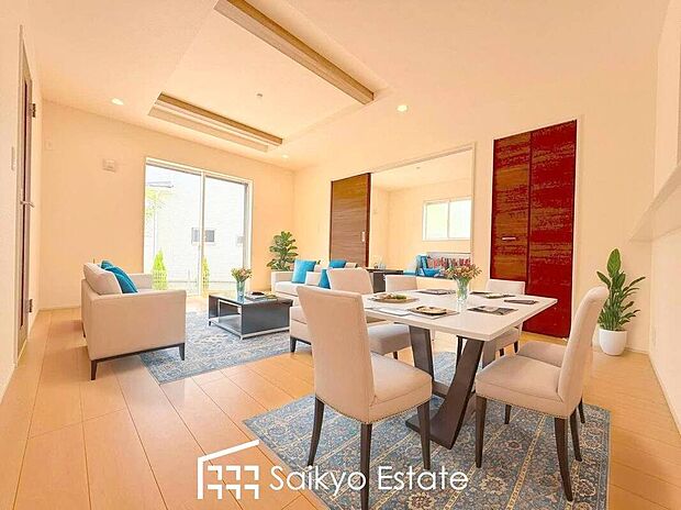 【リビング(施工例)】開口部の大きな窓!陽当り良好なリビングです。うれしい床暖房完備で寒い季節も足元から暖めてくれます!