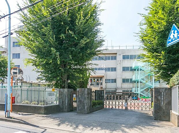 国分寺市立第三小学校（約650m）