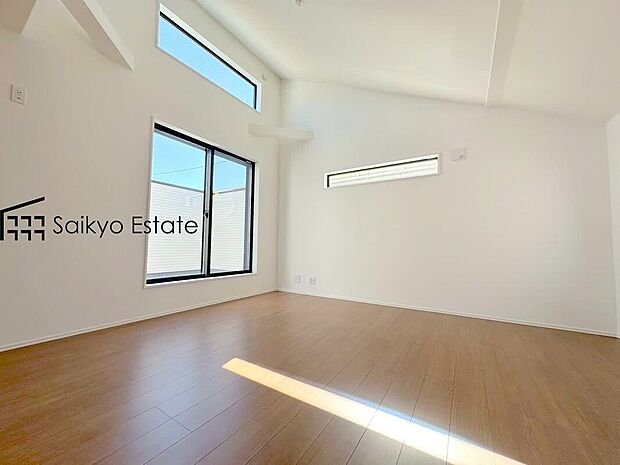 【リビング】ご家族の会話やコミュニケーションを重視したリビングイン階段です！「おはよう」や「おやすみ」、「おかえり」のある毎日を！