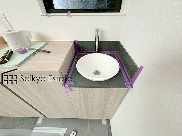 【セカンド洗面】「セカンド洗面」を1階ホール部分に設置。帰宅後すぐにうがいや手洗いができ、ウィルス対策になります。