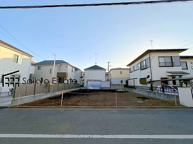 【現地写真】小学校まで徒歩約13分、中学校まで徒歩約18分でお子様が無理なく通える距離です。保育園や幼稚園も近くに多数あり、子育てファミリーには嬉しい環境です！
