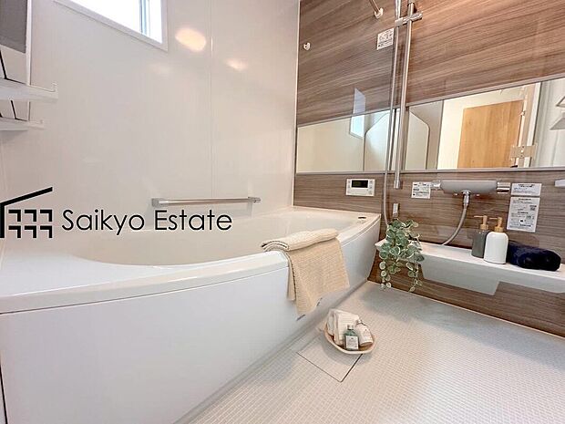 【浴室【施工例】】一日の疲れを癒してくれる一坪タイプの広々バスルーム♪雨の日のお洗濯にも大活躍な浴室暖房乾燥機付きです！