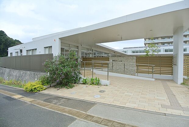 幼保連携型認定こども園サザンヒルズこども園（約900m）