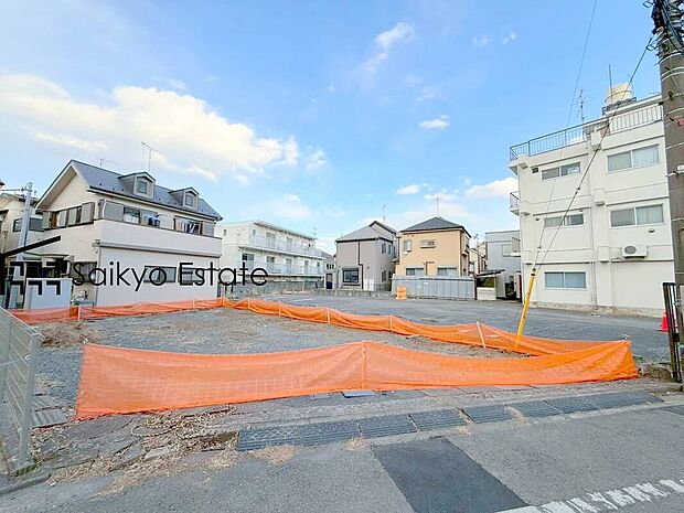 【現地外観】収納付きの6帖以上の洋室が3部屋！様々な用途にお使いいただける4.5帖のスタディールームもございます！