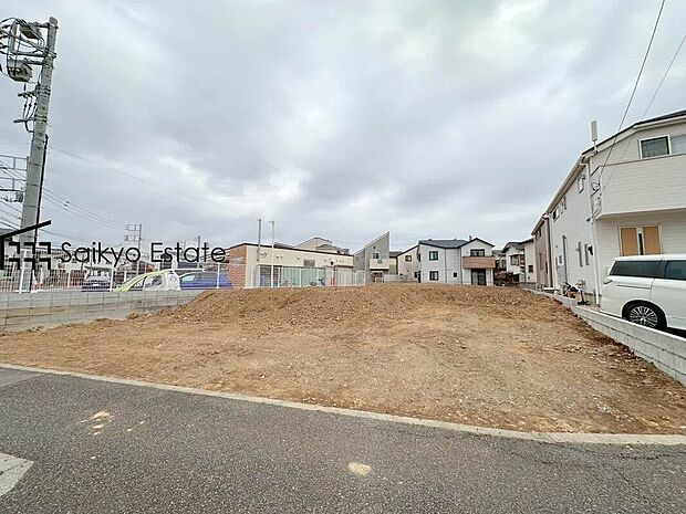 【現地写真】ZEH水準の省エネ仕様!各棟LDK広々17帖以上!WICやリビング収納など豊富な収納スペース!省エネ性能を第三者評価機関が評価する「BELS」認定物件!