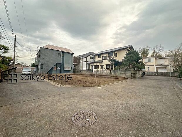 【前面道路】前面道路、幅員がございますので、駐車もスムーズに行えます！駐車が少し苦手なママさんでも安心ですね♪