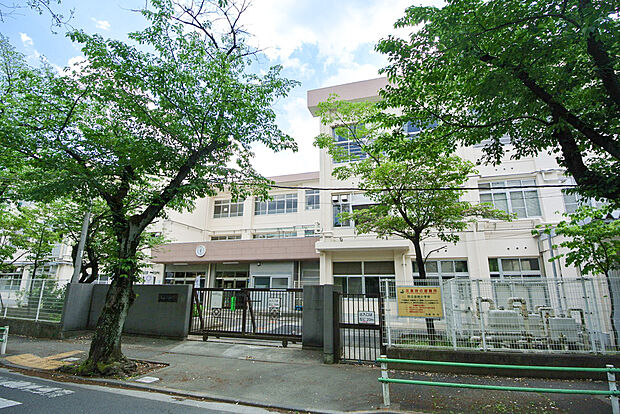 調布市立染地小学校