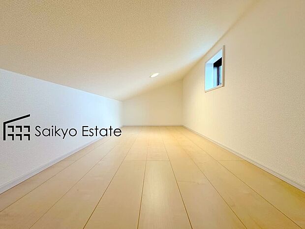 【小屋裏収納【施工例】】便利な小屋裏収納付き!季節の物やアウトドアグッズなど何でも収納でき、荷物が多いご家庭でも安心です!