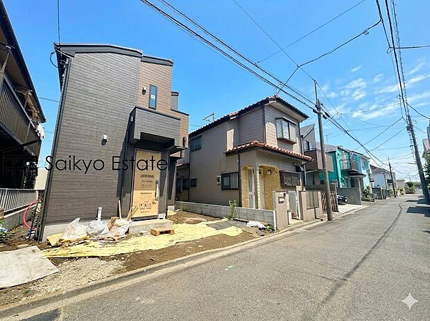 【前面道路】交通量の少ない前面道路ですので、小さなお子様がおられるご家庭でも安心してお住まいいただけます。