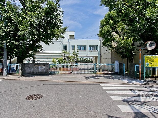西東京市立田無第一中学校(約1,135m)