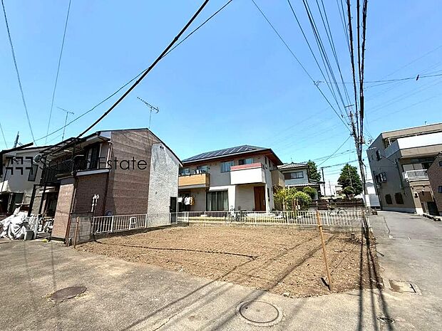 【現地写真】LDKゆとりの12.3帖！収納付きの居室が3部屋！季節の物などの収納に便利な小屋裏収納付き！ガスを効率よく使えるハイクオリティ熱源器「エコジョーズ」標準装備！