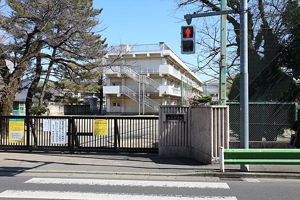 西東京市立保谷小学校（約320m）