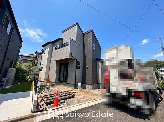 【外観】小学校まで徒歩約10分、中学校まで徒歩約15分！お子様が無理なく通える距離です。保育園や幼稚園も近くに多数点在！