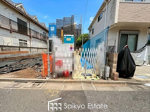 【外観】小学校まで徒歩約10分、中学校まで徒歩約5分でお子様が無理なく通える距離です。保育園や幼稚園も近くに多数あり、子育てファミリーには嬉しい環境です!