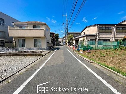 前面道路を含む現地写真