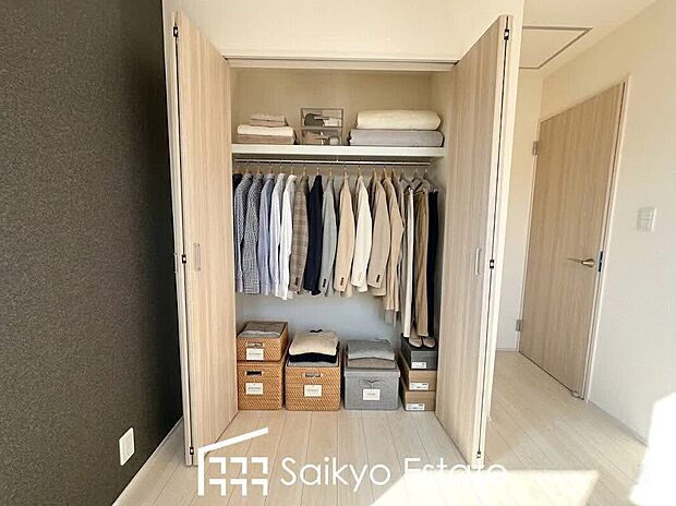 【収納【施工例】】各居室に収納を設けておりますので、衣類の他にもカバンや小物など何でも収納して、居室の全空間を有効活用できます♪