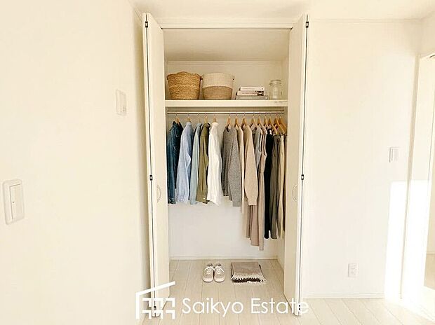 【収納【施工例】】各居室に収納を設けておりますので、衣類の他にもカバンや小物など何でも収納して、居室の全空間を有効活用できます♪