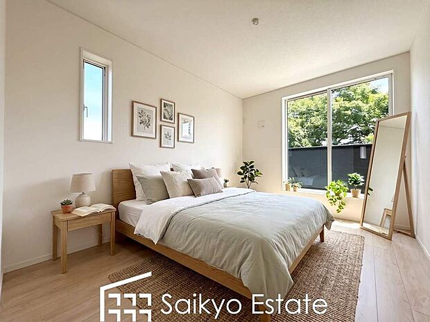 【洋室【施工例】】2面採光で明るく風通しも良好です!天気の良い日は是非窓を開けて空気の入れ替えをしてみるのはいかがでしょうか♪