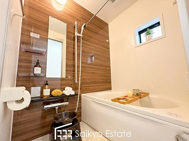 【浴室【施工例】】一日の疲れを癒してくれる広々バスルーム♪雨の日のお洗濯にも大活躍な浴室暖房乾燥機付きです!