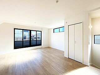 【残り1棟】駅徒歩11分に佇むLDK18.5帖の4部屋で暮らしやすい住宅～江戸川区北小岩7～ その他