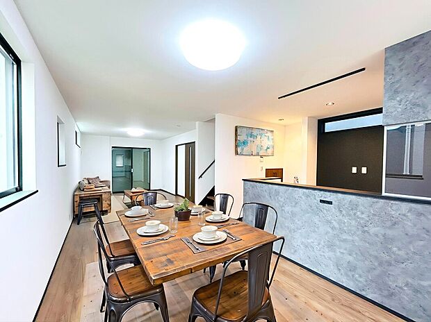 【LDK 21.25帖:2号棟】
猫共生住宅仕様や大容量収納数など、棟によって特色があるプランニングがされているので、お客様のライフスタイルに合わせた棟選びが可能。