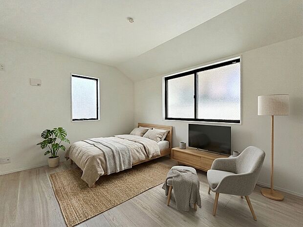 【Room：6.8帖】
駅近という都市生活の軽快さと、ゆとりある住空間を一邸に凝縮した、これからの暮らしに相応しい住まい。広さだけを追求するのではなく、家族が集う時間そのものを豊かにします。